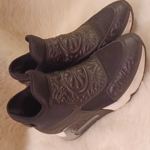 COPY - Ash sneakers.